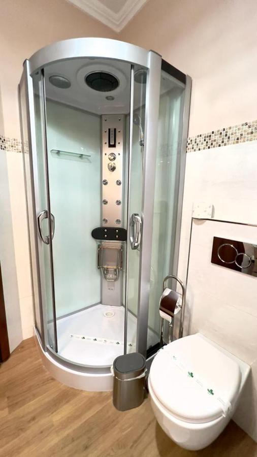 Bellaria Casa Indipendente-Giardino Privato-Free Parking-Wifi-Strategic Location 5 Terre-Portofino Appartement Rapallo Buitenkant foto